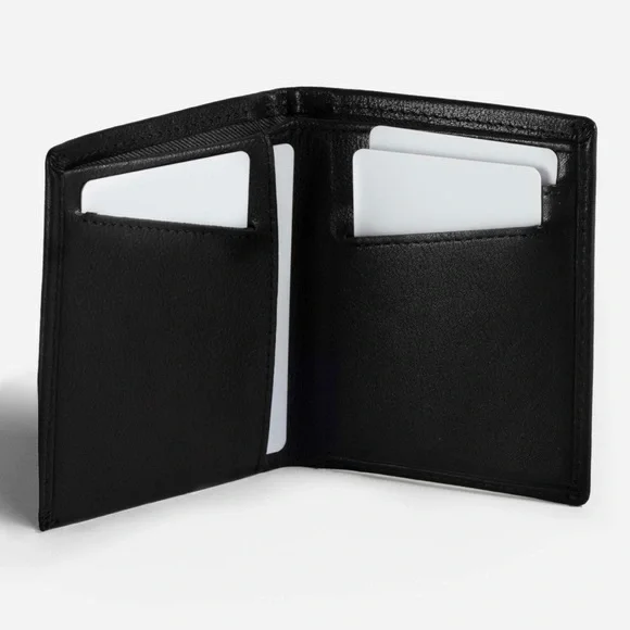 NWOT Vincero billfold wallet - Picture 3 of 10